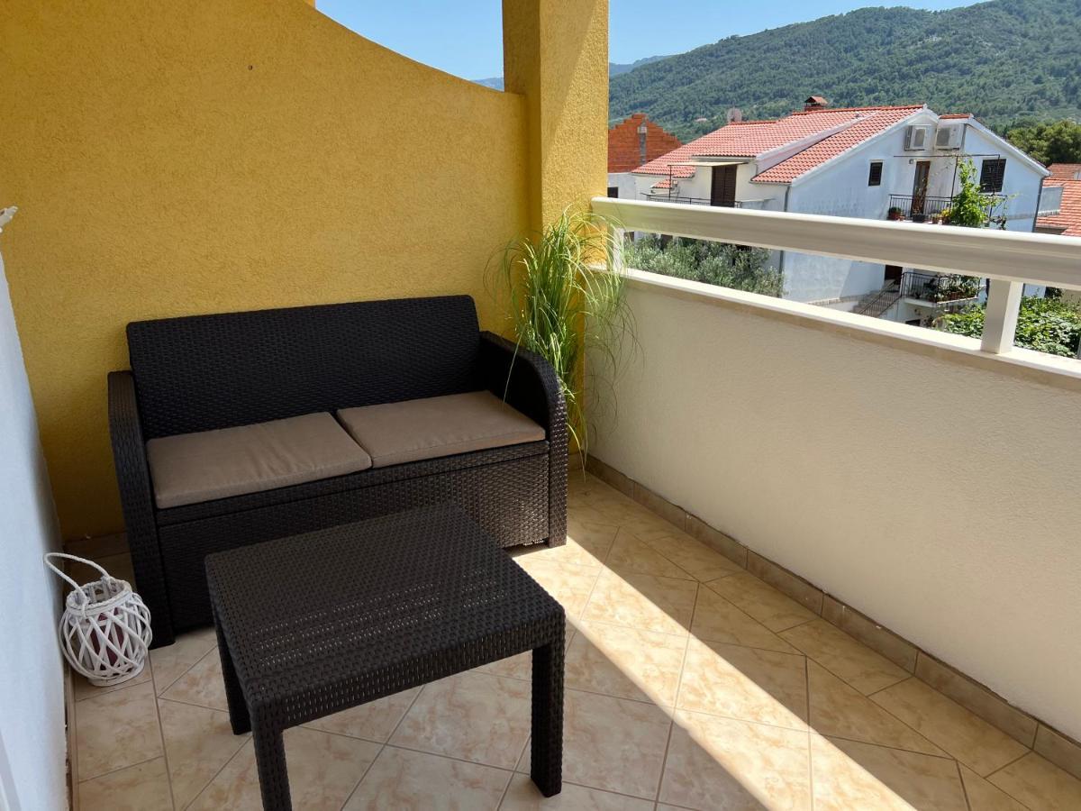 Apartments Ana Stari Grad  Bagian luar foto