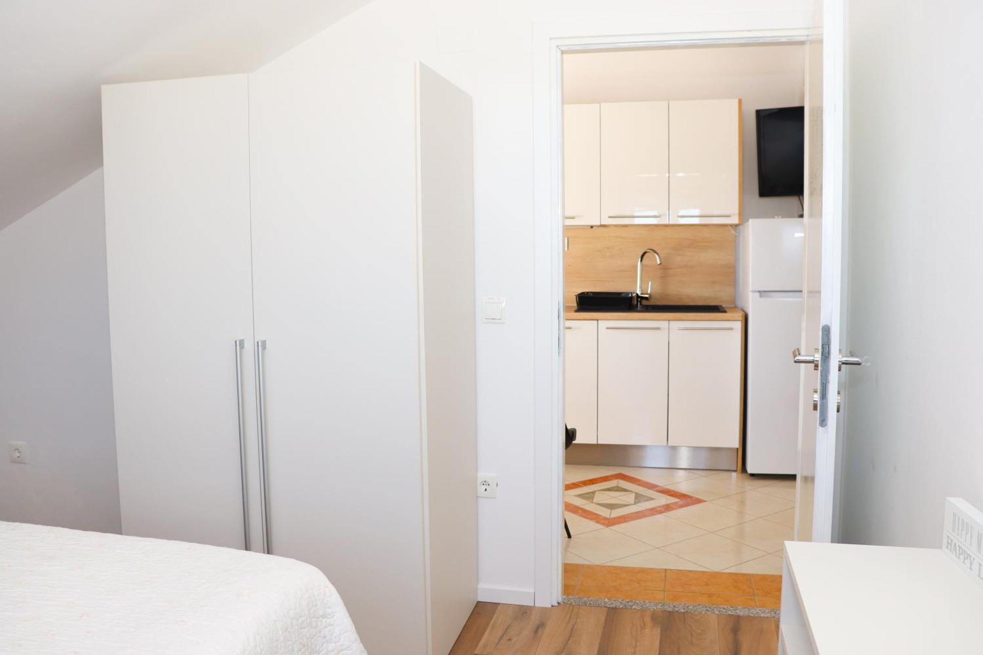 Apartments Ana Stari Grad  Bagian luar foto